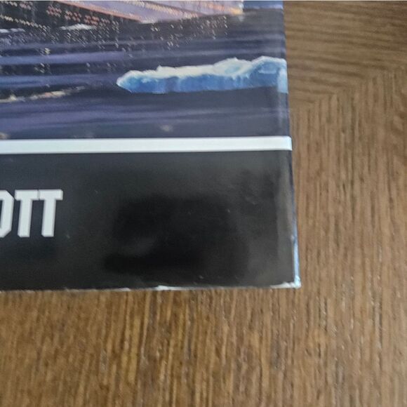 Titanic Book - Picture 5 of 6